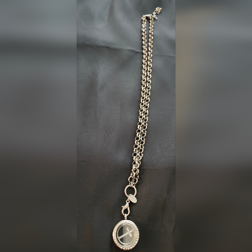 Floating Locket Necklace and Ring - Picture 2 of 5